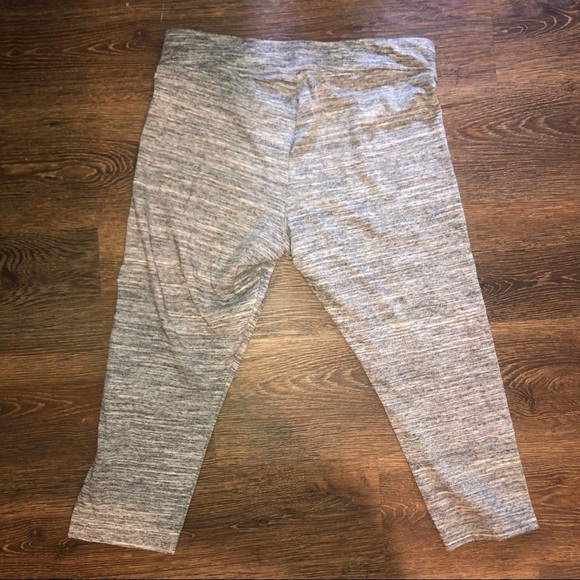 𝐆𝐑𝐄𝐘 𝐂𝐑𝐎𝐏𝐏𝐄𝐃 𝐋𝐄𝐆𝐆𝐈𝐍𝐆𝐒 - Picture 5 of 5